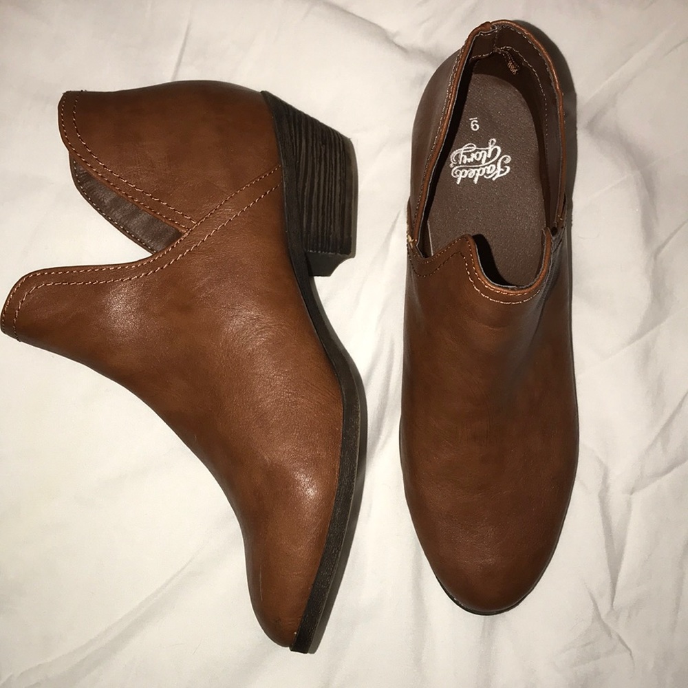 Brown Faded Glory ankle boots